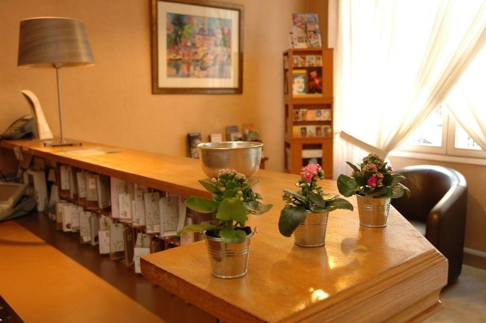 Hotel Le Compostelle Parijs Buitenkant foto