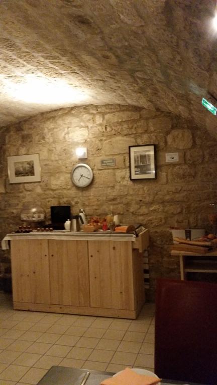 Hotel Le Compostelle Parijs Buitenkant foto